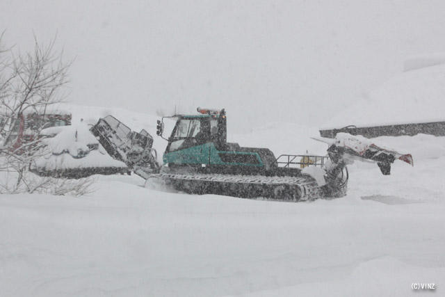 雪上車 スキー場ゲレンデ整備圧雪車 富山県 スノーバレー利賀スキー場